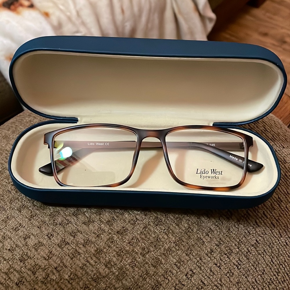 Lido West frames